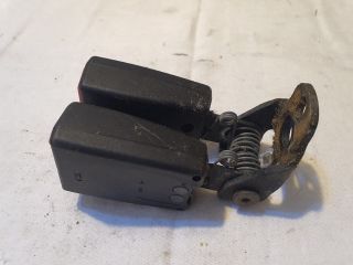 bontott FORD FOCUS II Hátsó középső Biztonsági Öv Csat