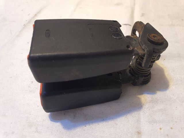 bontott FORD FOCUS II Hátsó középső Biztonsági Öv Csat