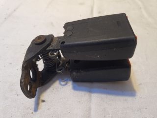 bontott FORD FOCUS II Hátsó középső Biztonsági Öv Csat