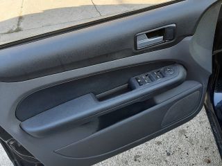 bontott FORD FOCUS II Hátsó középső Biztonsági Öv