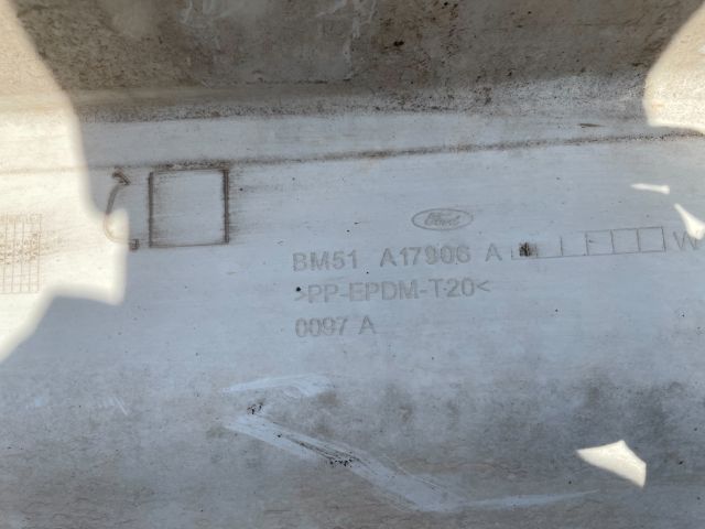 bontott FORD FOCUS II Hátsó Lökhárító (Részeivel)