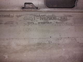 bontott FORD FOCUS II Hátsó Lökhárító (Részeivel)