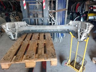 bontott FORD FOCUS II Hátsó Lökhárító (Részeivel)