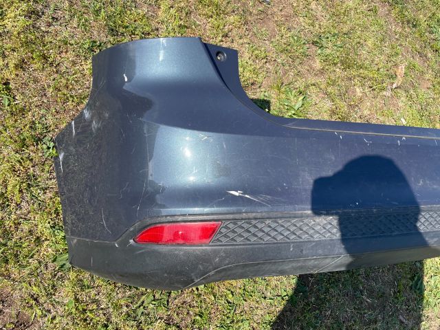 bontott FORD FOCUS II Hátsó Lökhárító (Részeivel)