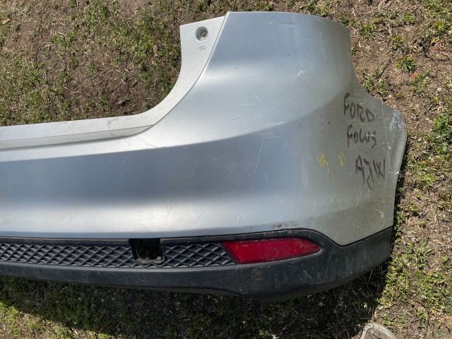 bontott FORD FOCUS II Hátsó Lökhárító (Részeivel)