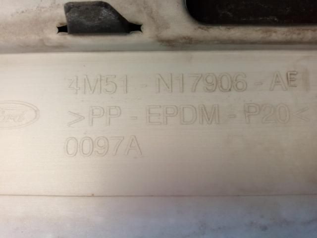 bontott FORD FOCUS II Hátsó Lökhárító (Üresen)