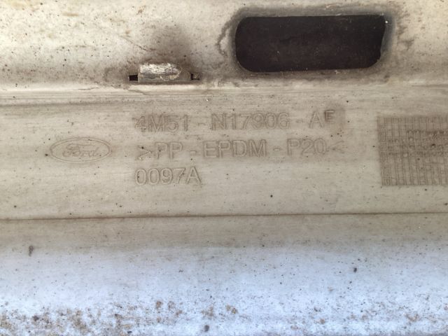 bontott FORD FOCUS II Hátsó Lökhárító (Üresen)