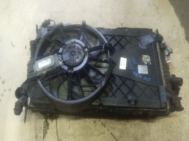 bontott FORD FOCUS II Hűtő Ventilátor(ok), Radiátor(ok) Szett