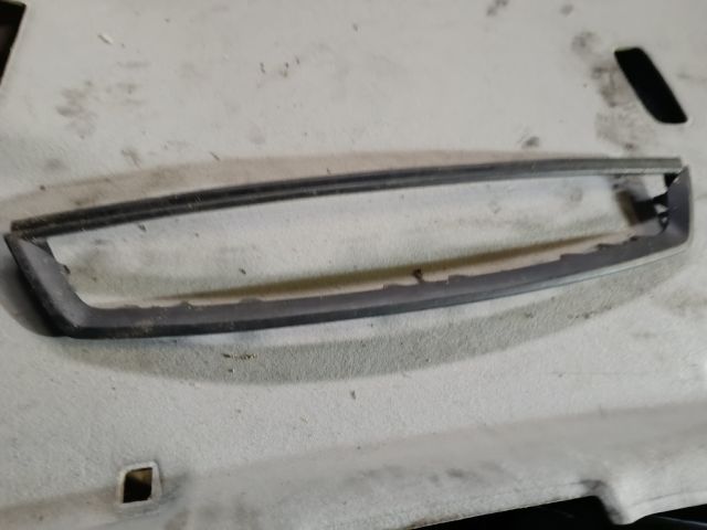 bontott FORD FOCUS II Hűtőrács