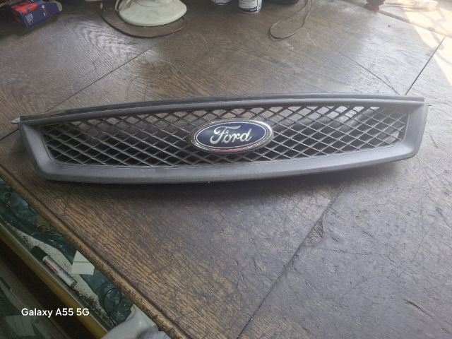 bontott FORD FOCUS II Hűtőrács