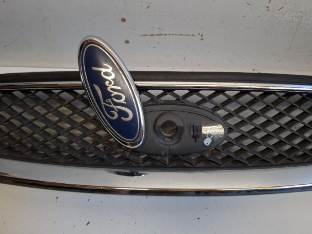 bontott FORD FOCUS II Hűtőrács