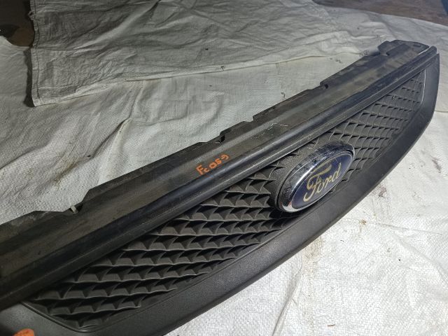 bontott FORD FOCUS II Hűtőrács