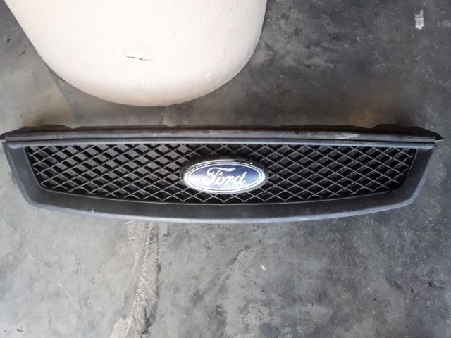 bontott FORD FOCUS II Hűtőrács