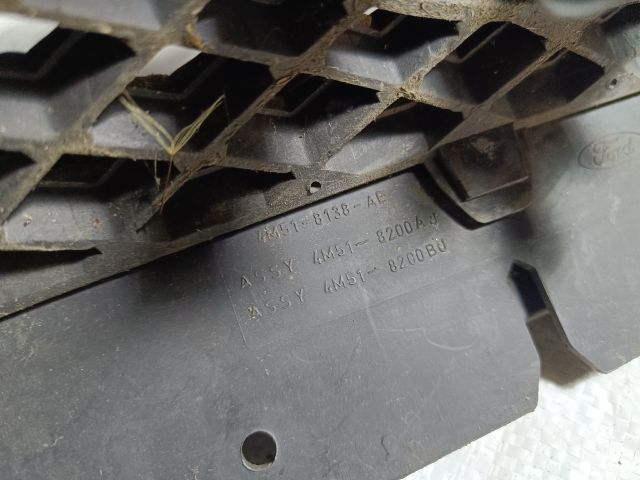 bontott FORD FOCUS II Hűtőrács