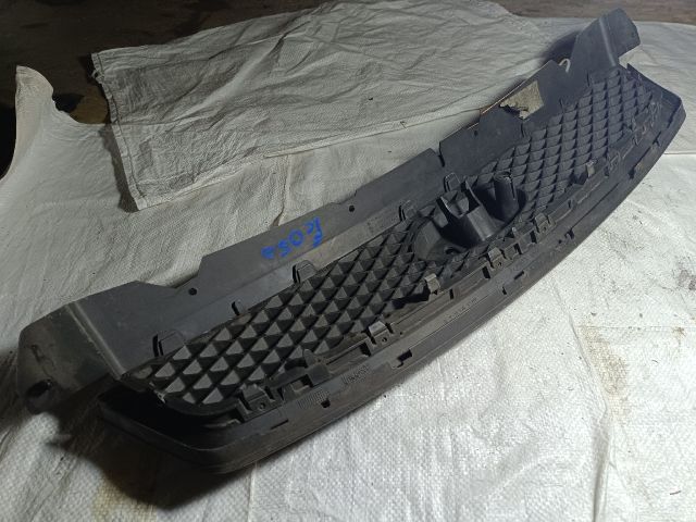 bontott FORD FOCUS II Hűtőrács