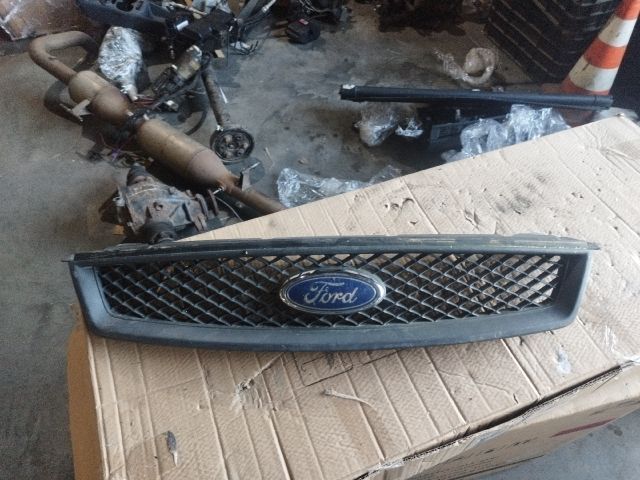 bontott FORD FOCUS II Hűtőrács