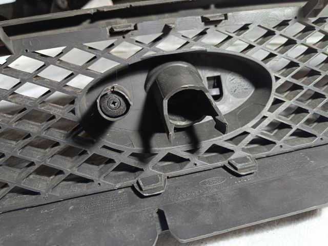 bontott FORD FOCUS II Hűtőrács