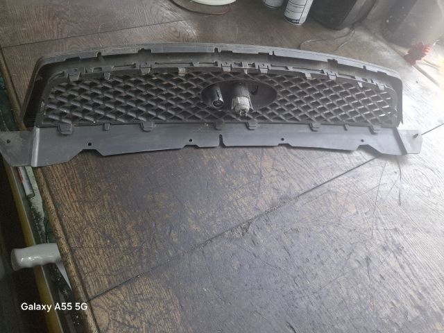 bontott FORD FOCUS II Hűtőrács