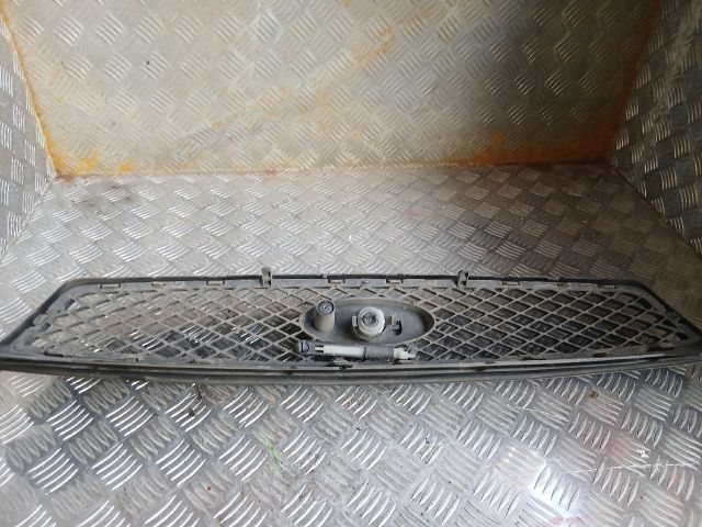 bontott FORD FOCUS II Hűtőrács