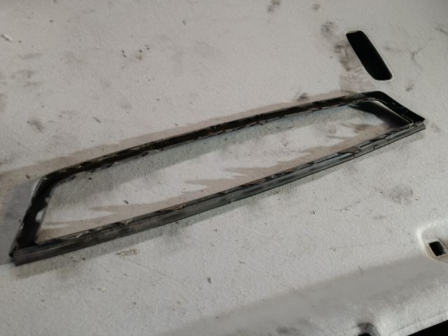 bontott FORD FOCUS II Hűtőrács