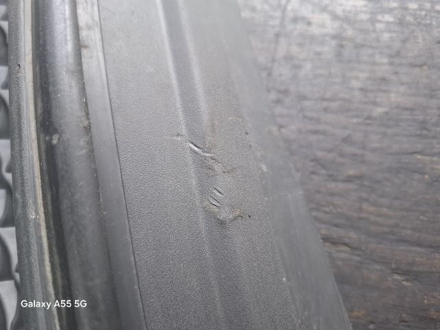 bontott FORD FOCUS II Hűtőrács