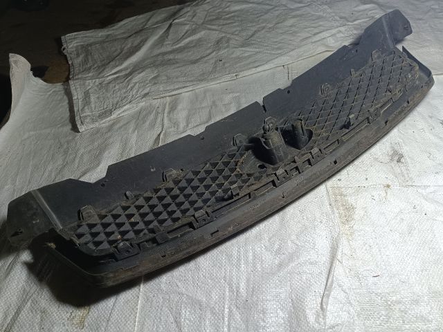 bontott FORD FOCUS II Hűtőrács