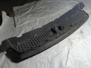 bontott FORD FOCUS II Hűtőrács