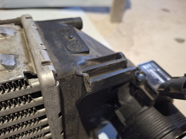 bontott FORD FOCUS II Intercooler