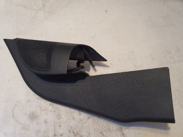 bontott FORD FOCUS II Jobb A Oszlop Hangszóró Burkolat