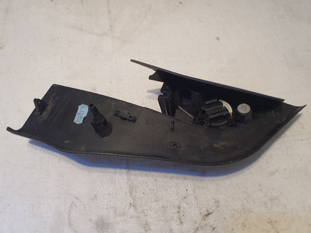 bontott FORD FOCUS II Jobb A Oszlop Hangszóró Burkolat