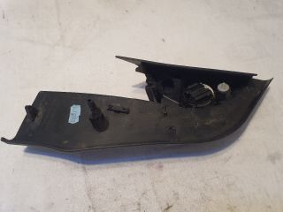 bontott FORD FOCUS II Jobb A Oszlop Hangszóró Burkolat