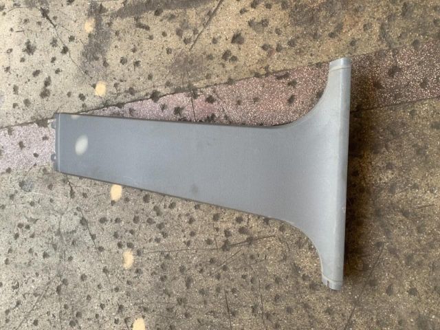 bontott FORD FOCUS II Jobb B Oszlop Burkolat