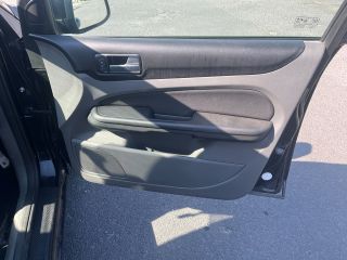 bontott FORD FOCUS II Jobb C Oszlop Burkolat