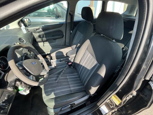 bontott FORD FOCUS II Jobb C Oszlop Burkolat