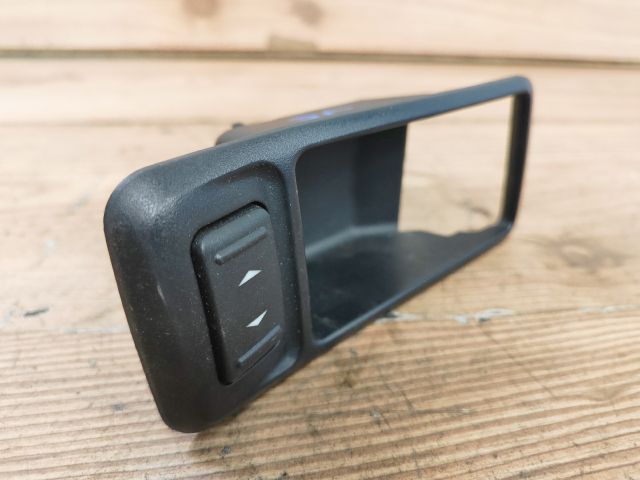 bontott FORD FOCUS II Jobb első Ablakemelő Kapcsoló