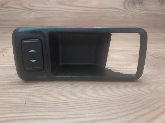 bontott FORD FOCUS II Jobb első Ablakemelő Kapcsoló