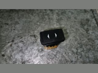 bontott FORD FOCUS II Jobb első Ablakemelő Kapcsoló