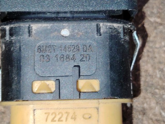 bontott FORD FOCUS II Jobb első Ablakemelő Kapcsoló