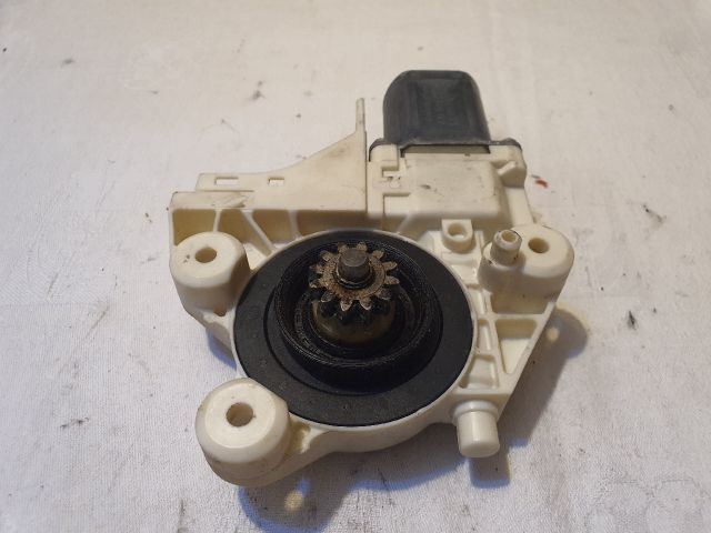 bontott FORD FOCUS II Jobb első Ablakemelő Motor