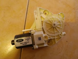bontott FORD FOCUS II Jobb első Ablakemelő Motor