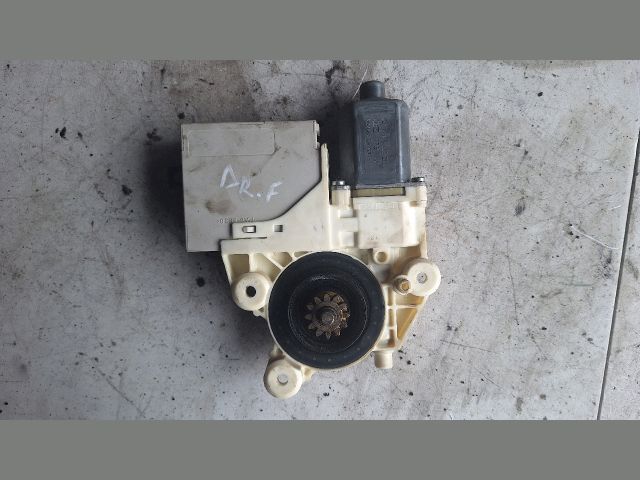 bontott FORD FOCUS II Jobb első Ablakemelő Motor