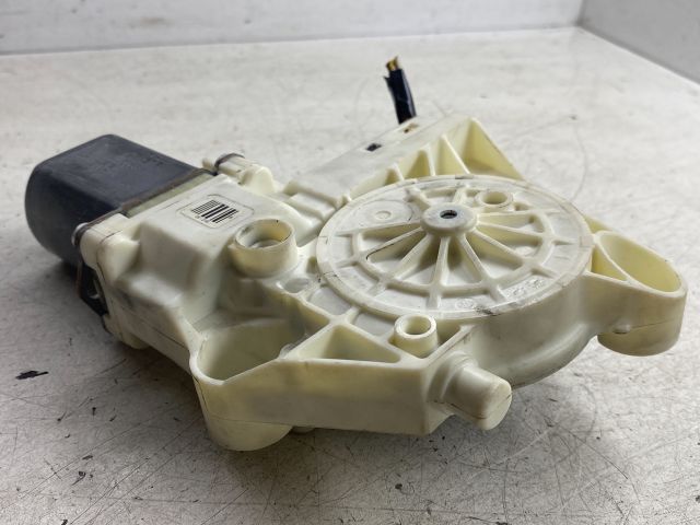 bontott FORD FOCUS II Jobb első Ablakemelő Motor