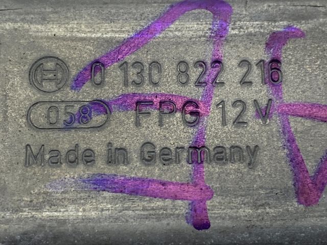 bontott FORD FOCUS II Jobb első Ablakemelő Motor