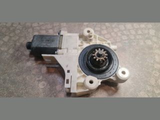 bontott FORD FOCUS II Jobb első Ablakemelő Motor