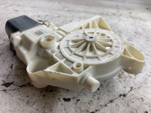 bontott FORD FOCUS II Jobb első Ablakemelő Motor