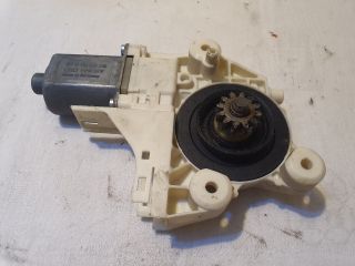 bontott FORD FOCUS II Jobb első Ablakemelő Motor