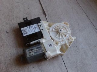 bontott FORD FOCUS II Jobb első Ablakemelő Motor