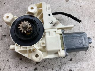 bontott FORD FOCUS II Jobb első Ablakemelő Motor