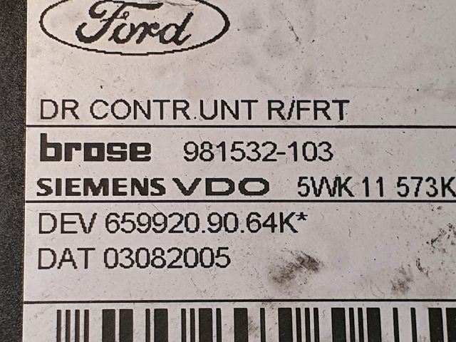 bontott FORD FOCUS II Jobb első Ablakemelő Motor