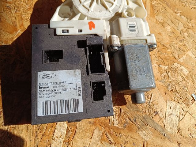 bontott FORD FOCUS II Jobb első Ablakemelő Motor